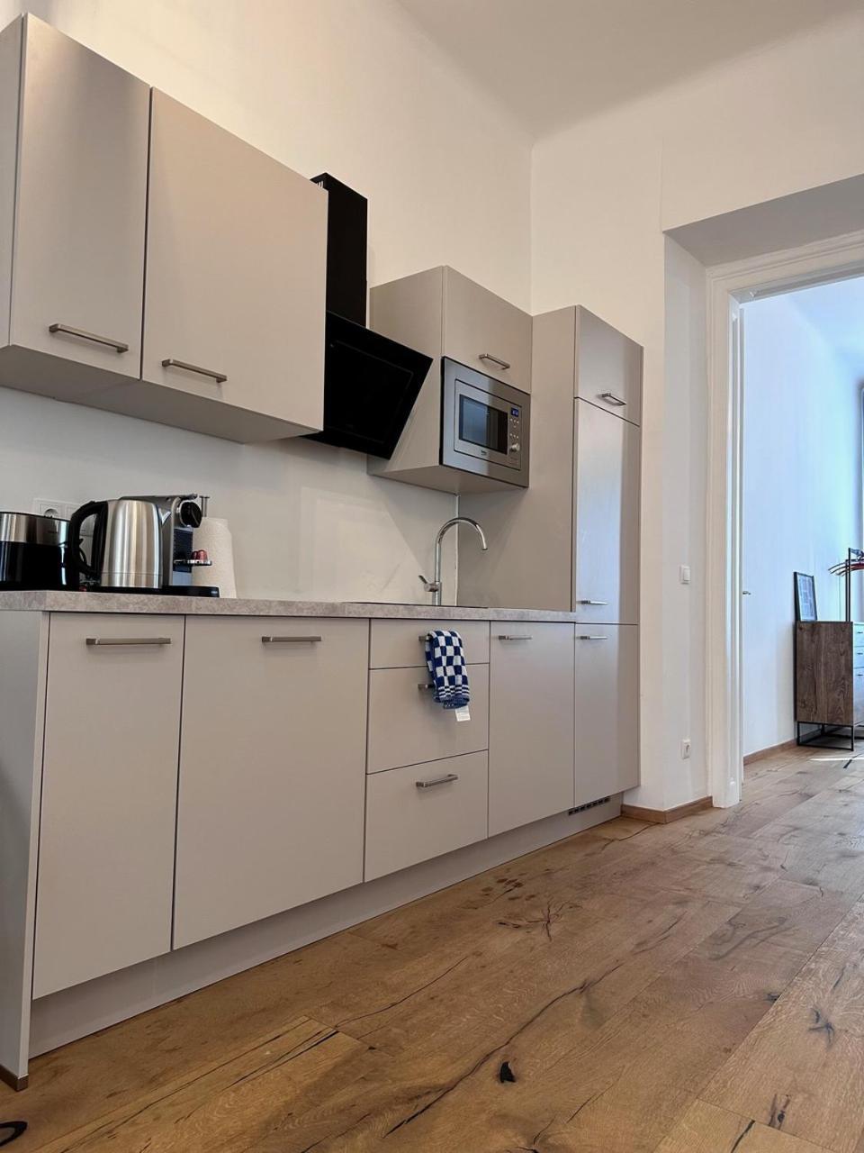 Апартаменты Donau Dreams Modernes Hideaway L Hg9 Вена Экстерьер фото